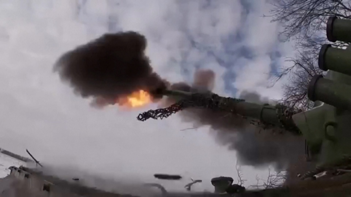 Nga tuyên bố đánh trúng kho đạn dược, bắn hạ UAV của Ukraine